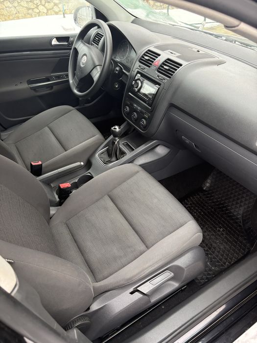 VW Golf 5 свіжопригнаний з Німеччини. 1.6 МРІ, розмитнений.