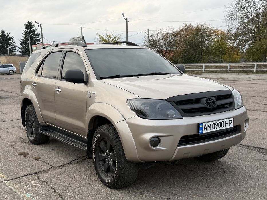 Продам ToYoTa Fortuner