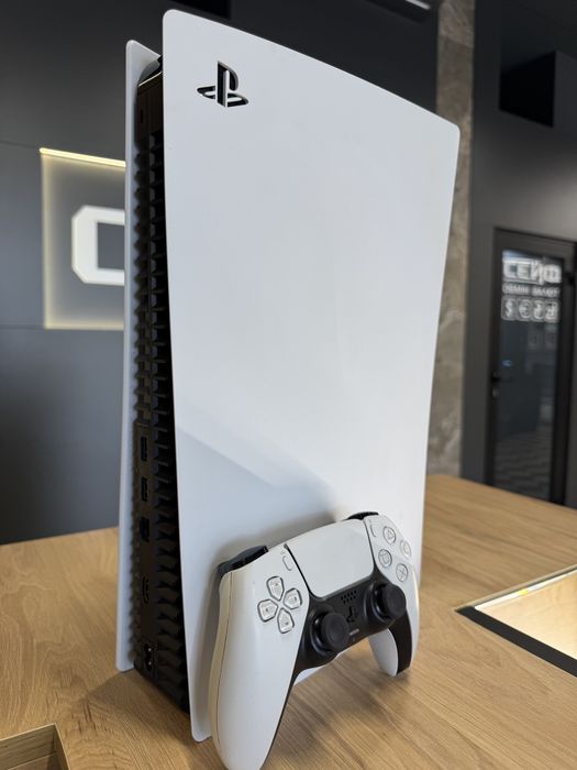 Продаж ігрової консолі Sony PlayStation 5 (з дисководом)