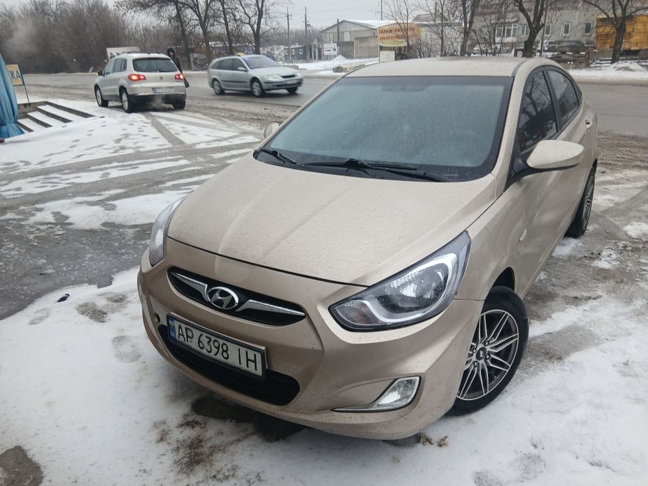 Хендай акцент 2013 года