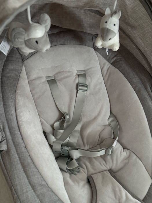 Дитячий заколисуючий центр