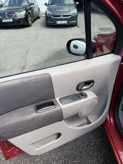 Renault Modus 1.2i 75CV