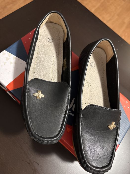 Sapatilhas e sandalias