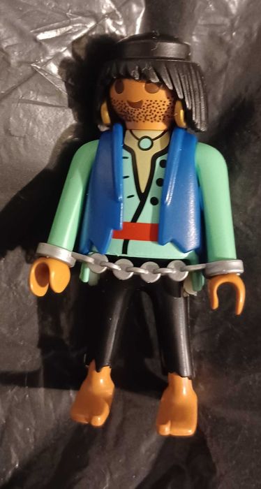 Plastikowa figurka pirat Playmobil
