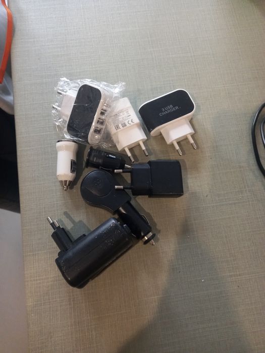 Cabos e carregadores telemoveis