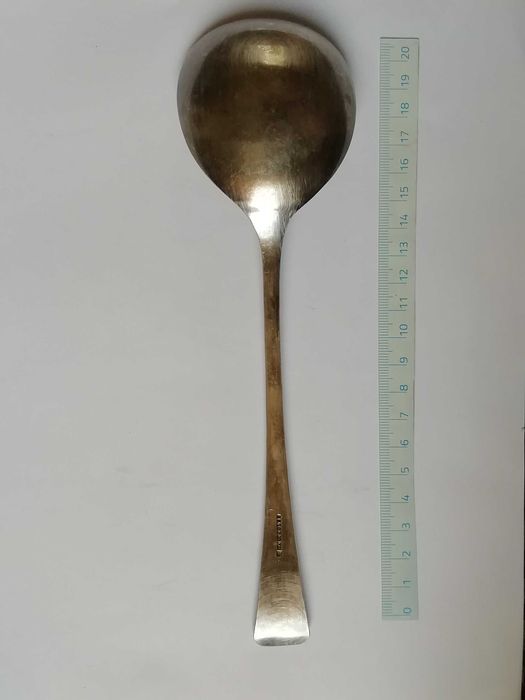 Łyżeczka ozdobna do sosów , sałatek., plater sygnowany