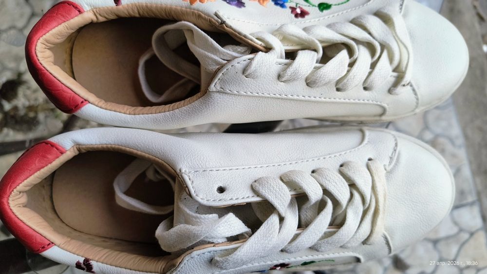 Marks & Spencer Floral Embroidered Sneakers 35-36 р.