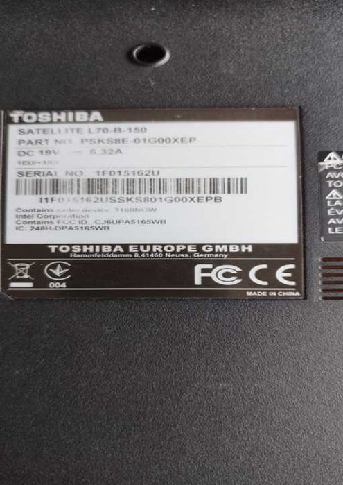 Toshiba Satellite 17" 16 GIGAS de RAM  SSD 1 TB CORE I7 WINDOWS PRO