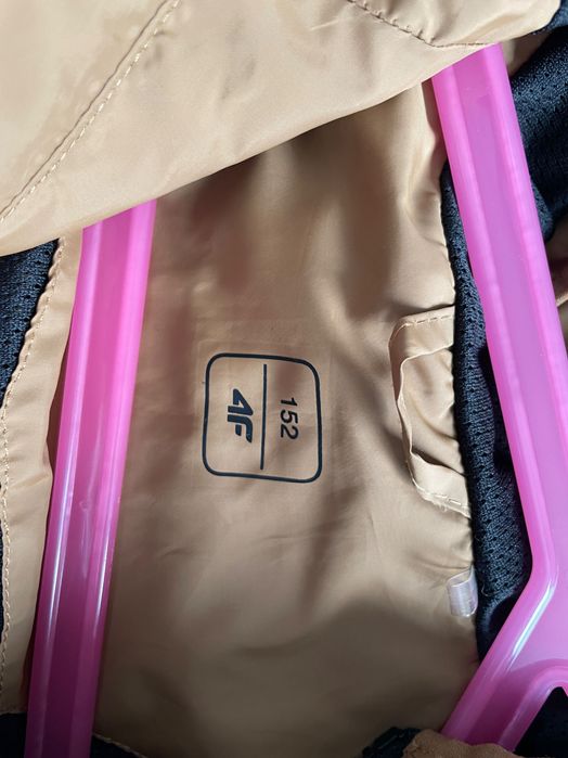 Kurtka wiatrówka 4F dla chłopca rozm 152