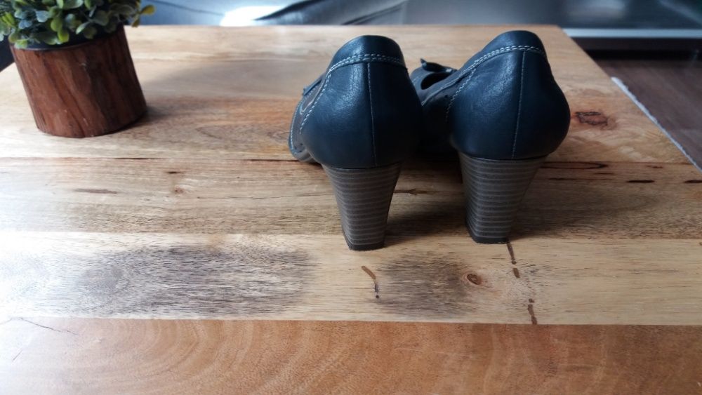 buty skórzane, pantofle, szpilki, półbuty - rozmiar 38