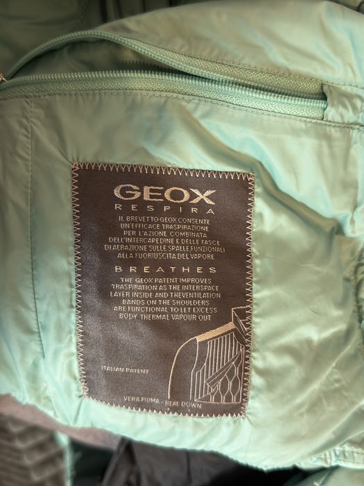 Жіноча курточка Geox