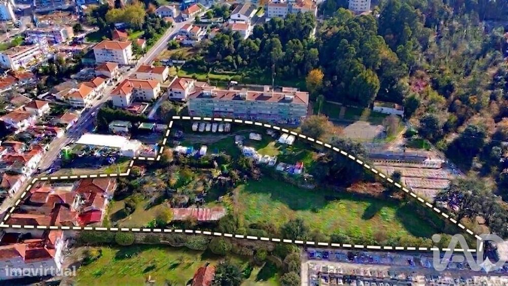 Casa / Villa T4 em Águas Santas de 400 m2