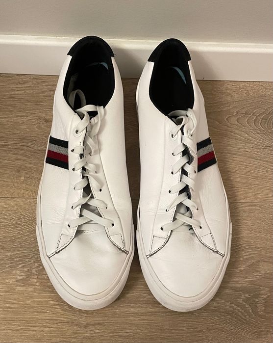 Oryginalne skórzane sneakersy Tommy Hilfiger