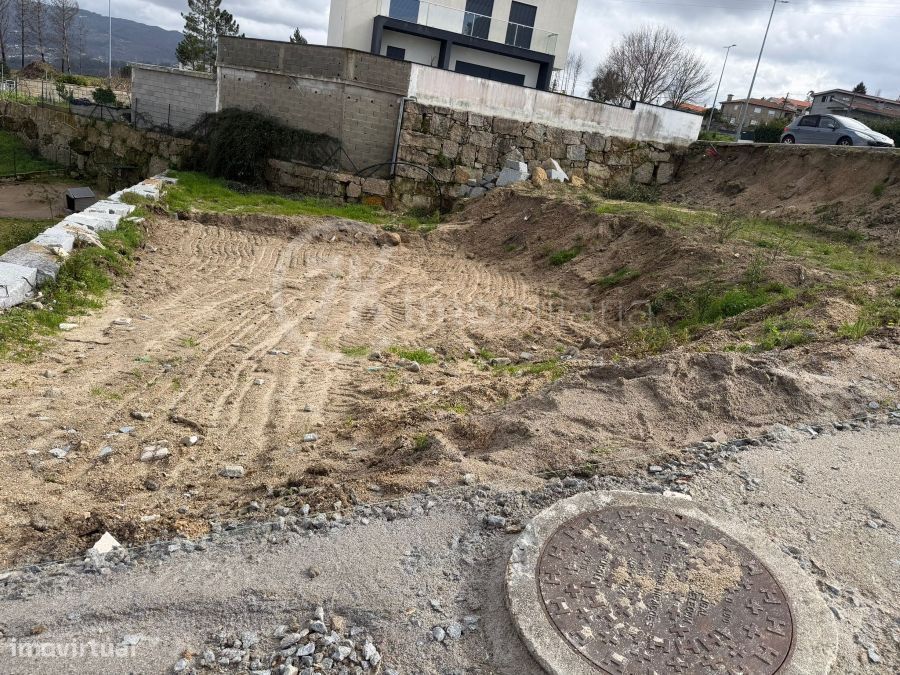 Lote de Terreno na Urbanização da Povoação Grande, Marco Canaveses — Marco, Porto