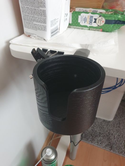 Uchwyt na kubek do biurka