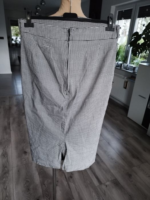 R.44 długa biało czarna spódniczka MIDI w pepitkę
