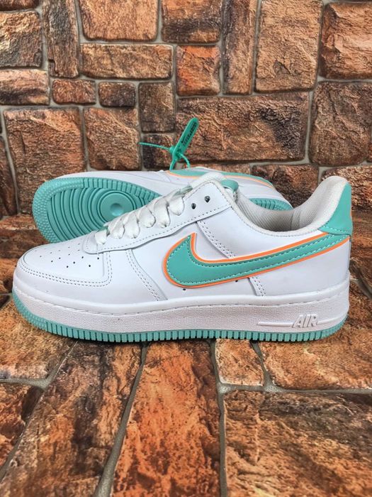 Кроссовки  NIKE р 36-40