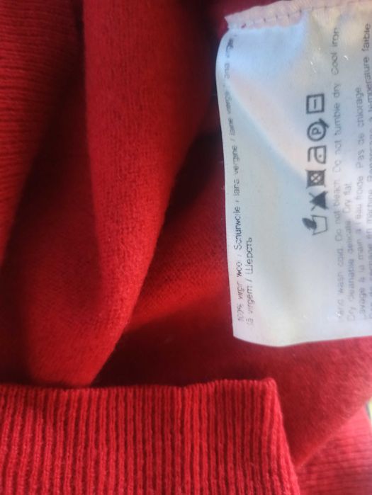 Sweter Hugo Boss 100% merino rozm L
