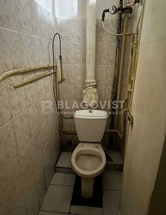 Продаж 3-к "сталінки" під ремонт, Н=3м. Тарасівська, 3, М. Університет