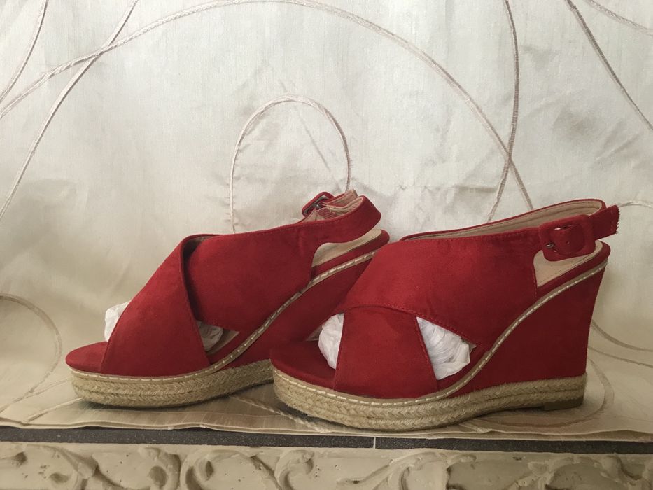 Czerwone buty r 38