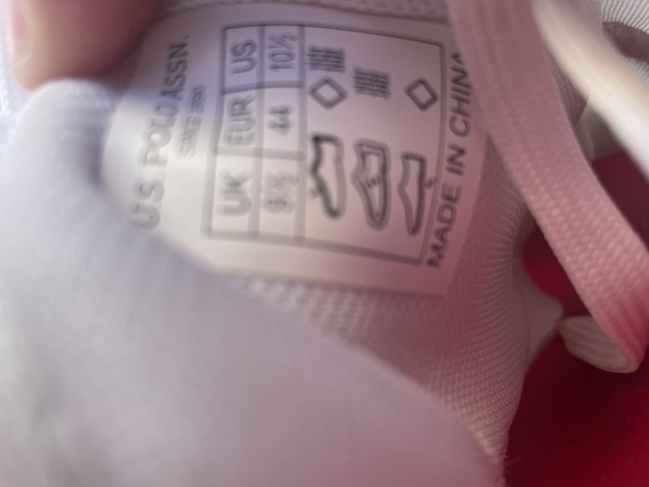 Продам Кросівки Поло