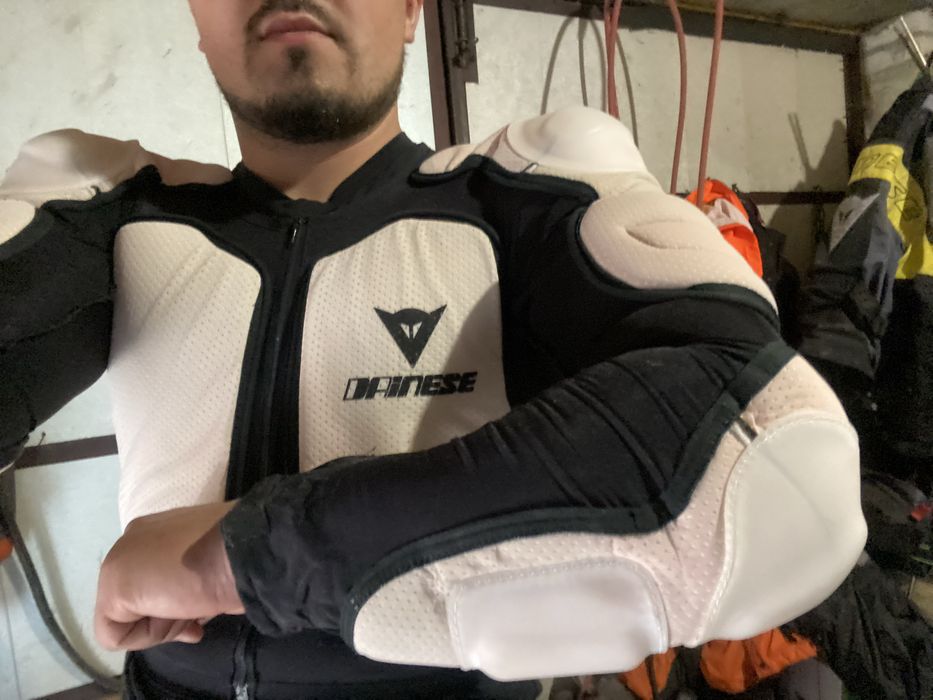 Захист локтів, плечей та грудей dainese