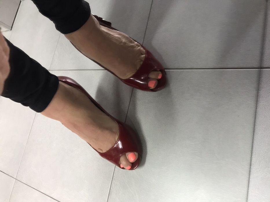 Guess by Marciano czerwone szpilki buty 38