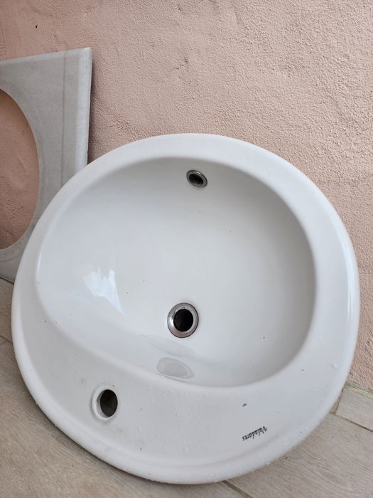 Built-in Countertop and Sink64550433418755120