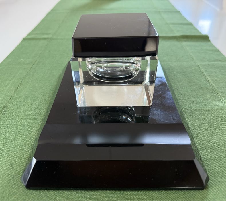 Kałamarz ze szkła fasetowanego w stylu art deco z lat 30-tych XX w.