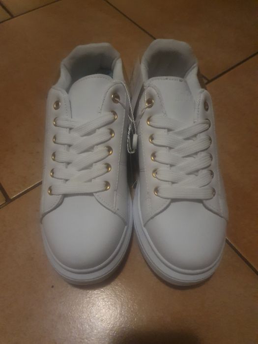 Nowe biale adidasy 37