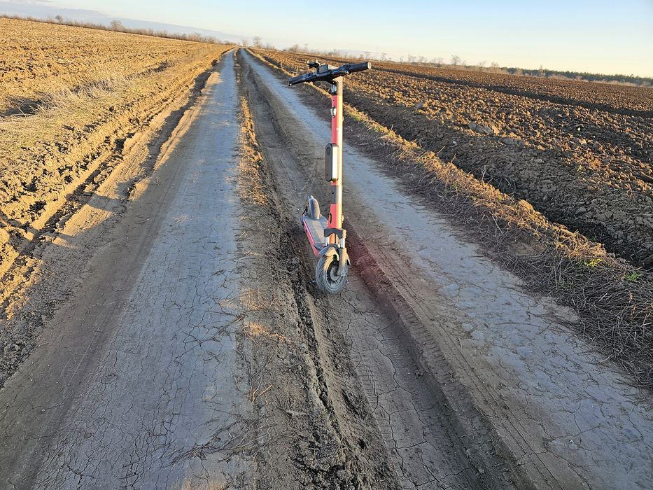 Продам или здам в аренду электросамокат  sigwey voi