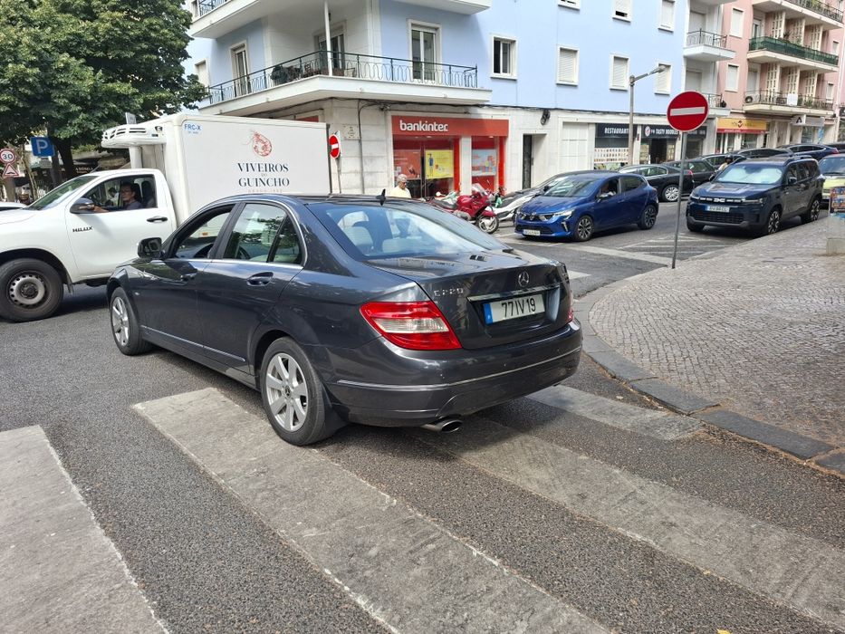 Mercedes-Benz C 220 — fotografia 4