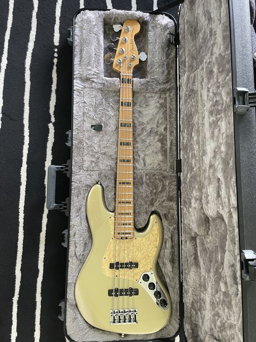 Fender American Elite Jazz V