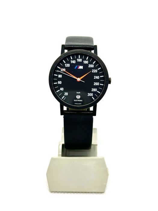 BMW M5 E34 watch