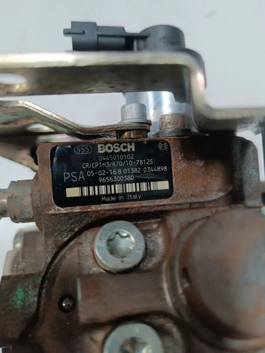 Bomba alta pressão / bomba injetora - Peugeot/ Citroen 1.6 hdi (9HZ)