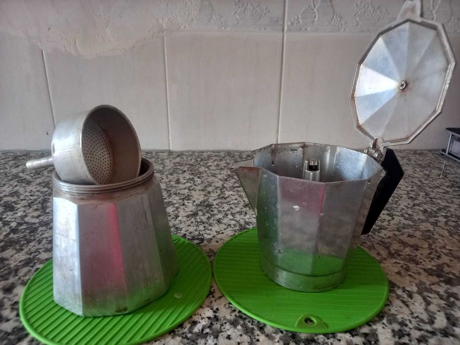 Cafeteiras antigas64730136282114121