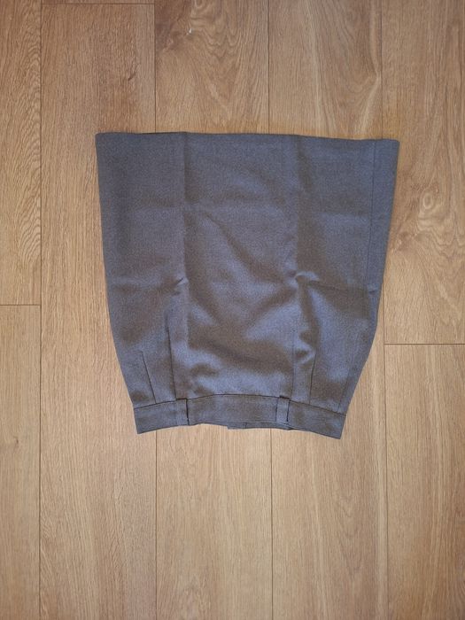 Elegancka popielata spódnica rozmiar 36