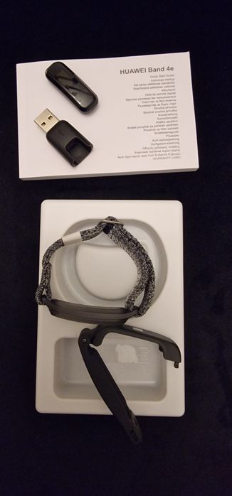 Sprzedam HUAWEI Band 4e nieużywany
