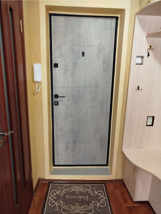 Подобово 1к.кв.на Варшавській.Власниця.