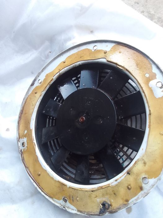 Вентилятор 12 вольт автомобільний