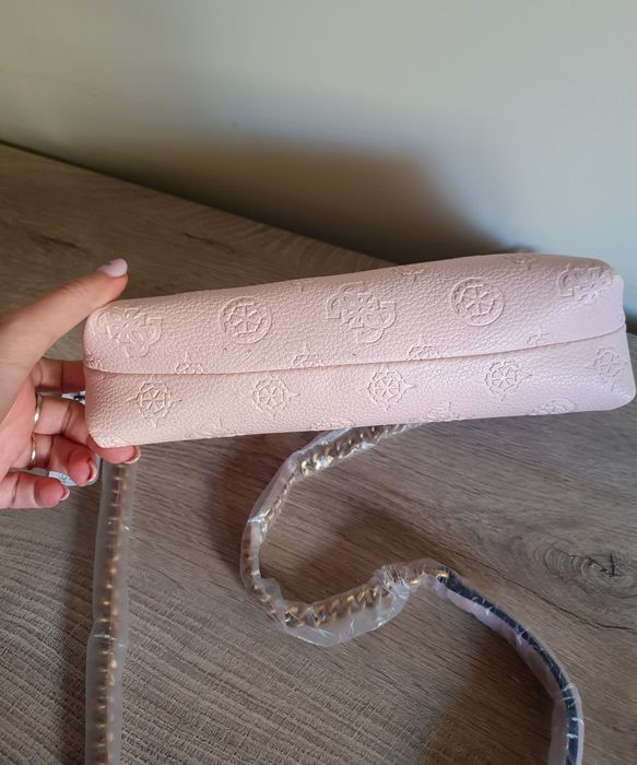 Torba torebka na ramię pudrowy róż GUESS HELAINA MINI CROSSBODY