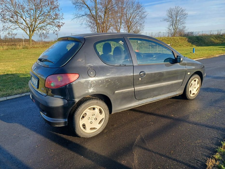 Peugeot 206 1,3 rocznik 2004