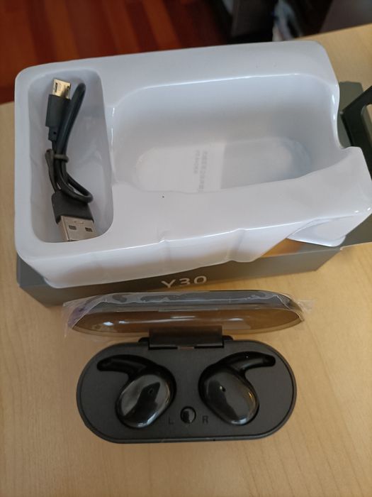 Earbuds Y30 black
