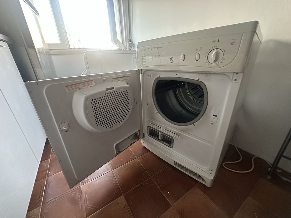 Máquina de secar roupa 6kg