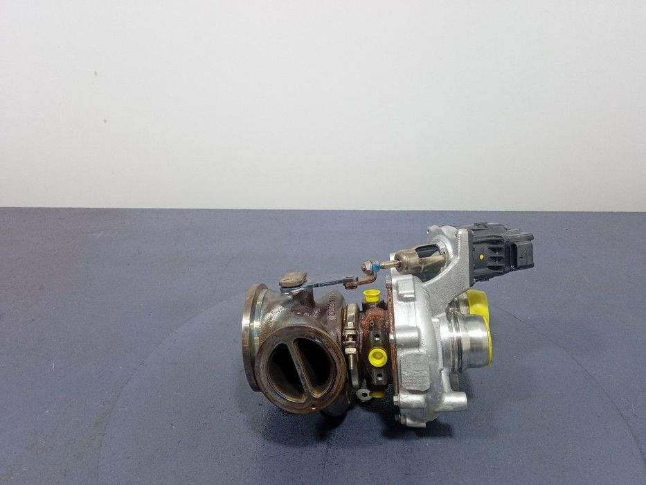 BMW 7 G11 G12 750i 4.4B 450 KM TURBOSPRĘŻARKA 9494375