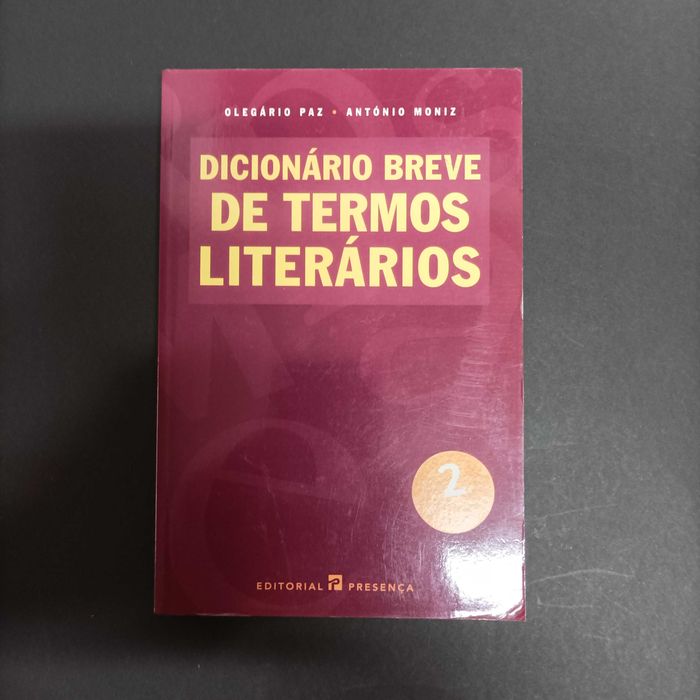 Dicionário Breve de Termos Literários