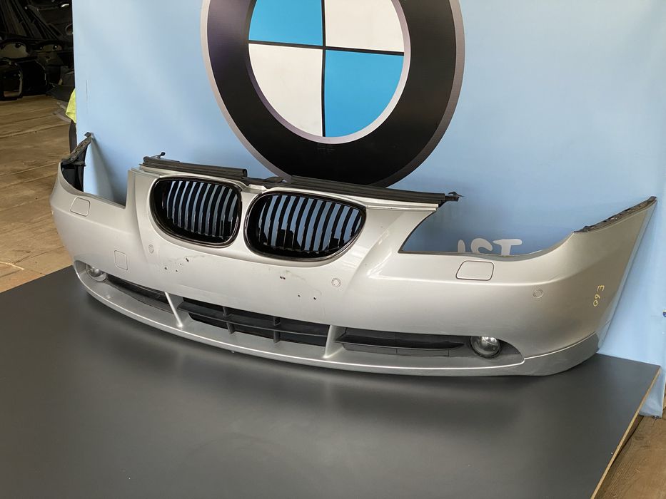 Передній бампер BMW E60 E61 Дорест 354 Titan Silver Сірий БМВ Е60 Е61