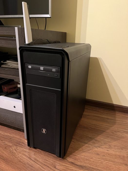 PC i5 13500, rtx 4060, 16GB RAM, ssd 512GB
