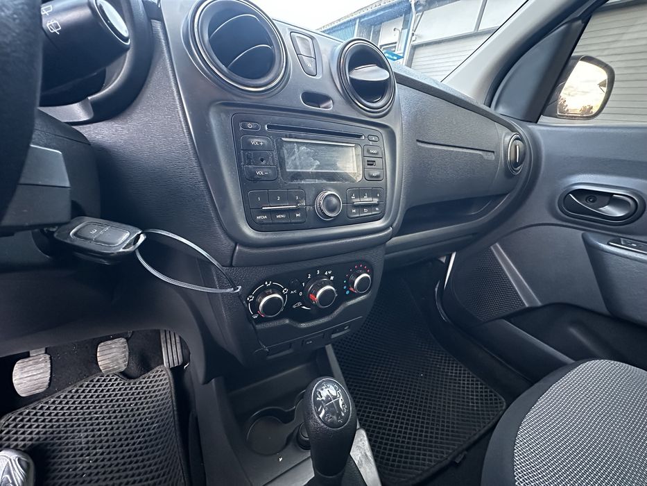 Renault Dokker 2017, 1.5 dCi дизель, 90 к.с., механіка, пасажирська версія.