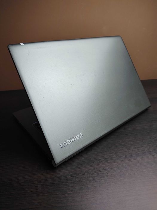 ULTRASMUKŁY LAPTOP | Toshiba | 13,3" FHD | i5-6GEN | 16GB RAM | 256SSD